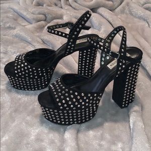 Steve Madden Black studded heels